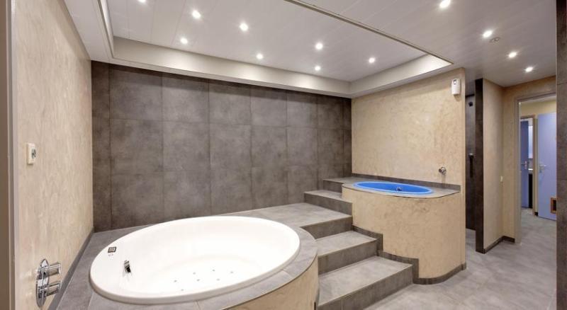 רנסה Hotel De Zeeuwse Stromen מראה חיצוני תמונה